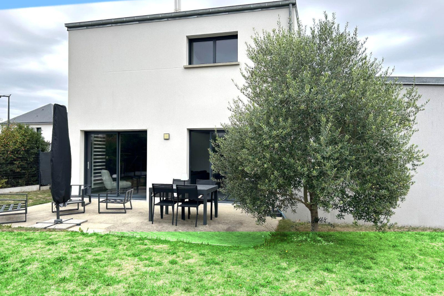 Vente maison, 107 m² à DOMLOUP (réf. 35009/CM-347) Vente maison, 107 m² à DOMLOUP (réf. 35009/CM-347) - Photo 1