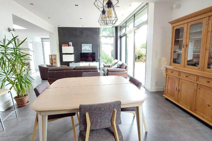 Vente maison, 242 m² à SAINT-ERBLON (réf. 35009/CM-333) Vente maison, 242 m² à SAINT-ERBLON (réf. 35009/CM-333) - Photo 2